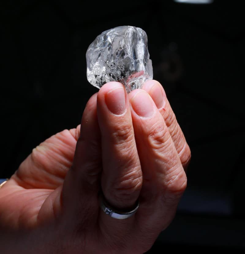 378-carat-gem-quality-top-white-rough-diamond-2-3396951