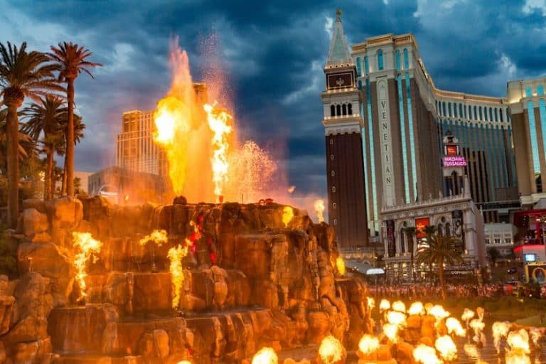 Dream Vegas Extra 2022 - SlotCashMachine.com